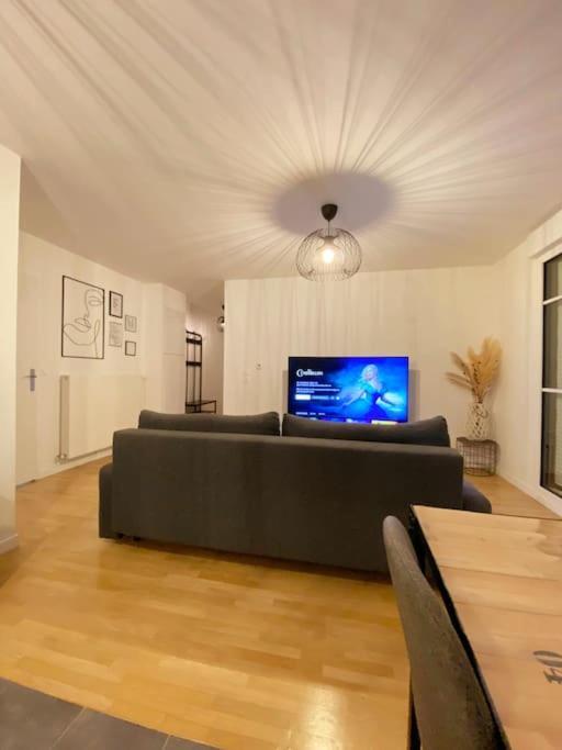 Suite Riviera - Vue Disneyland เชสซี ภายนอก รูปภาพ